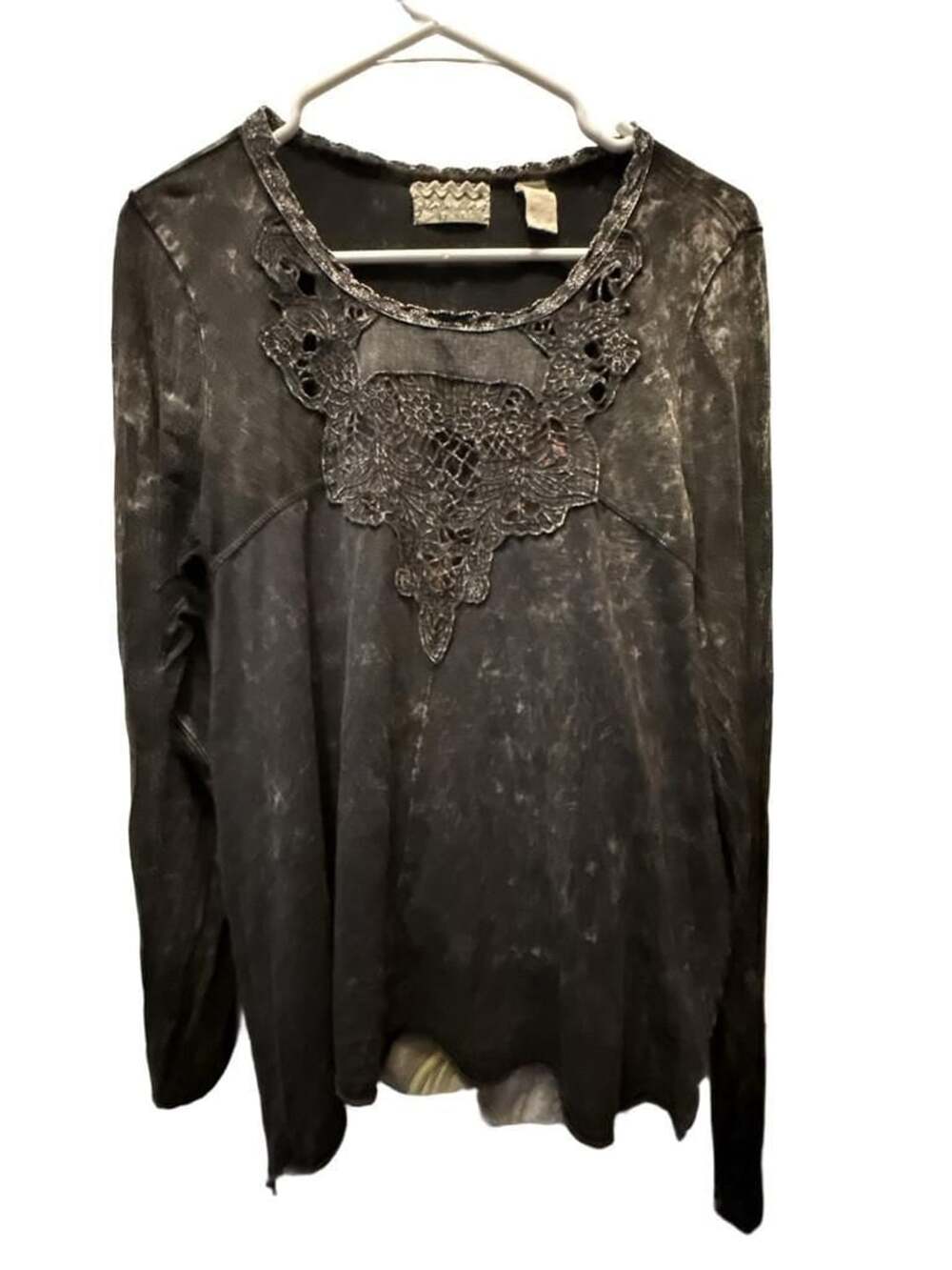 Gimmicks by BKE Top Size S Black Mineral Wash Paisley Lace Long Sleeve